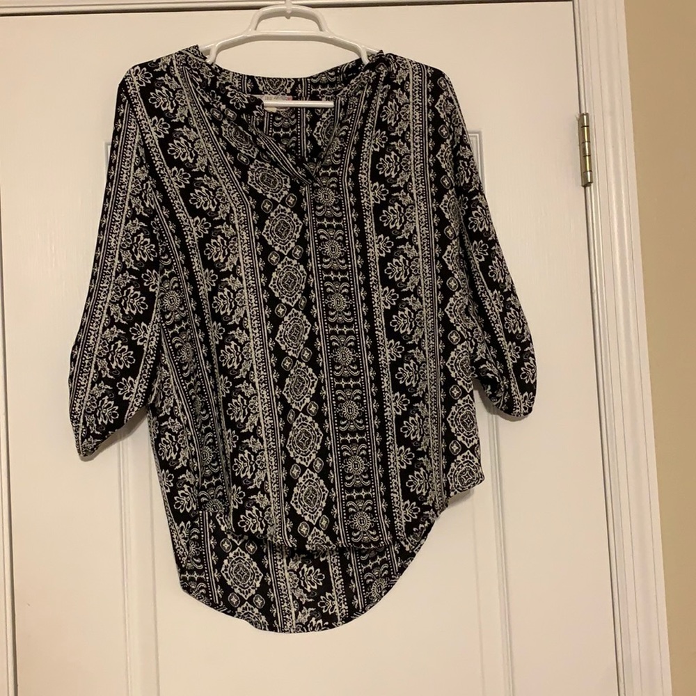 Black and white blouse